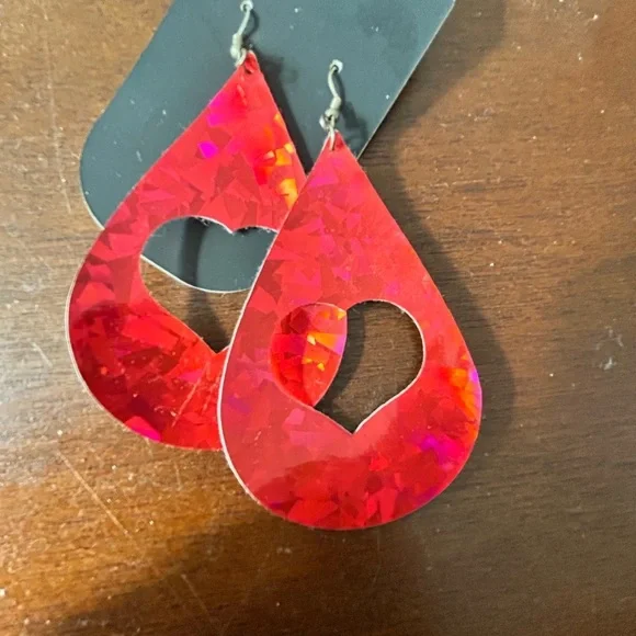 3 sets of faux leather Red Heart and Teardrop Earrings- handmade - Picture 5 of 11